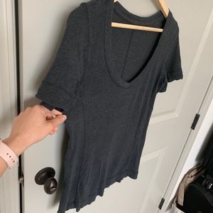 Lululemon Gray Heathered T-Shirt (S)